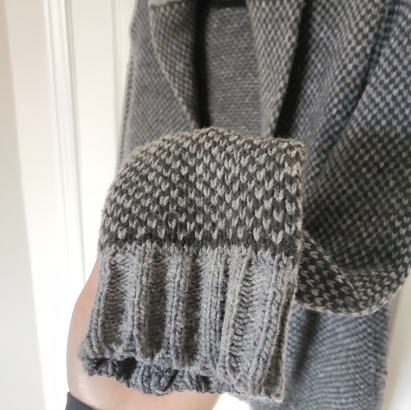 Vintage Gap knit shawl cardigan - Picture 2 of 7